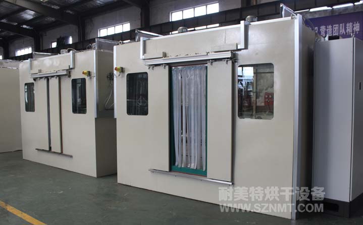 寶馬車門(mén)密封條加熱軟化烘箱